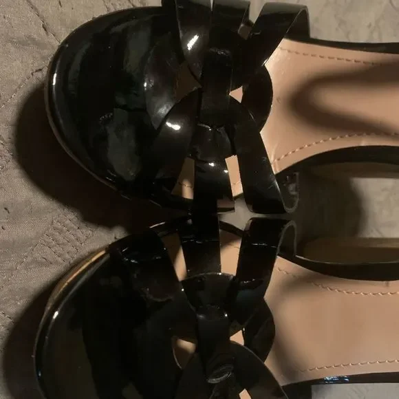 Vince Camuto Black Patent heels  Size 9.5 - Picture 7 of 13